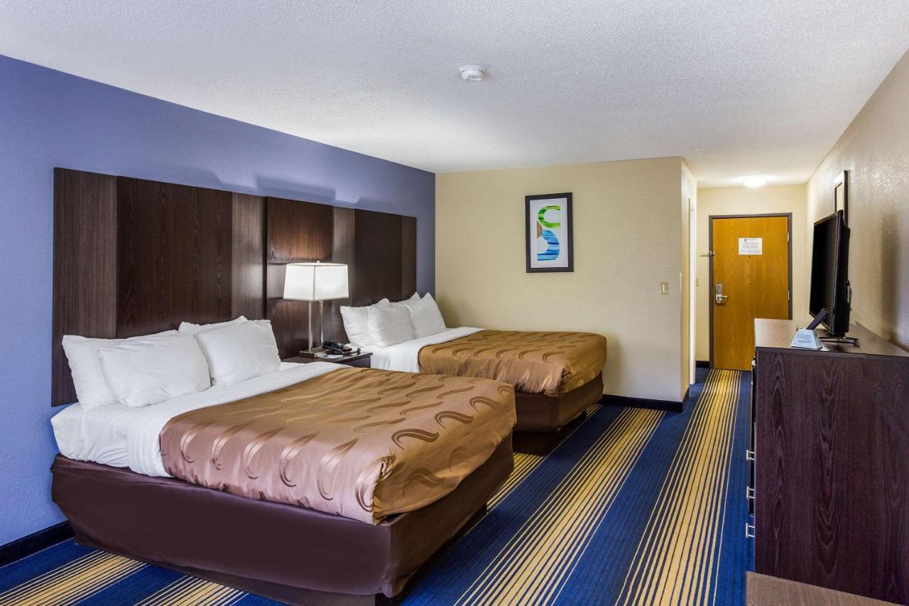 Quality Inn تشارلستون المظهر الخارجي الصورة