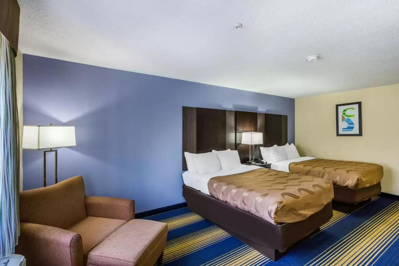 Quality Inn تشارلستون المظهر الخارجي الصورة