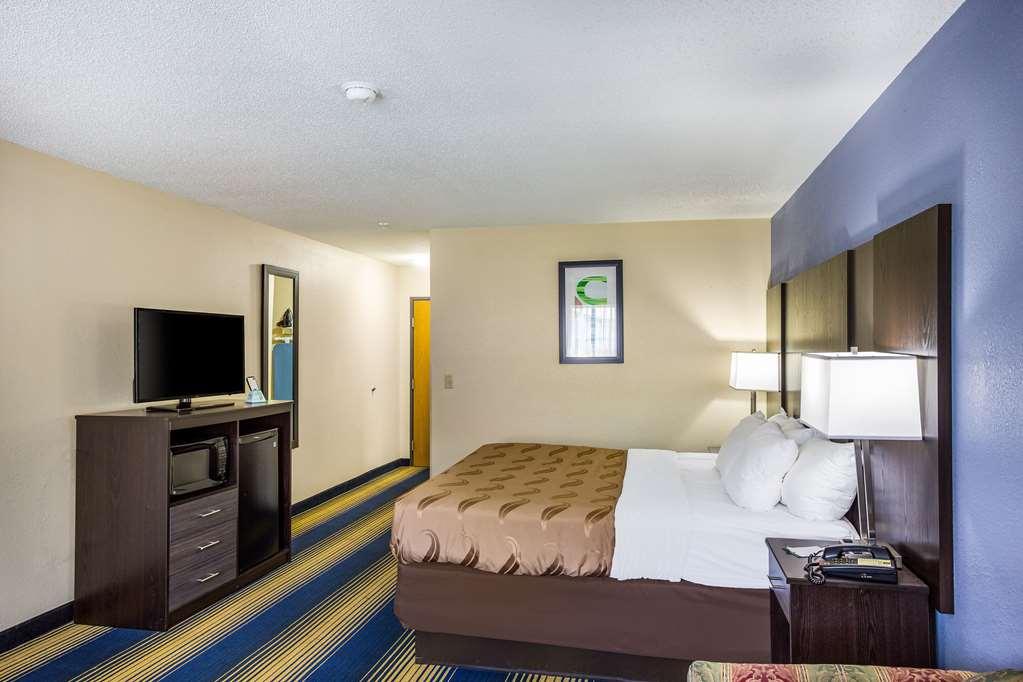 Quality Inn تشارلستون الغرفة الصورة
